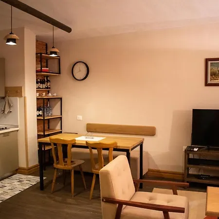 Vila Epidami 99 Πανσιόν